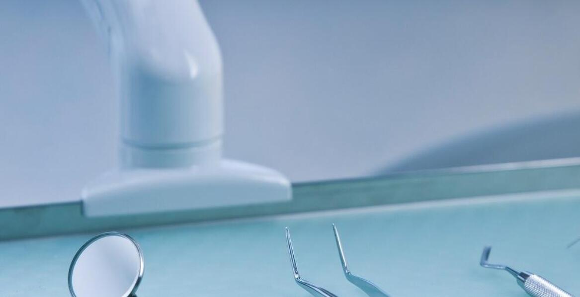 Wybór odpowiedniej wielkości łyżki wyciskowej do indywidualnych potrzeb pacjenta