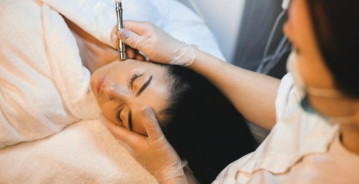 Efekty mezoterapii mikroigłowej dermapen – co warto wiedzieć przed zabiegiem?