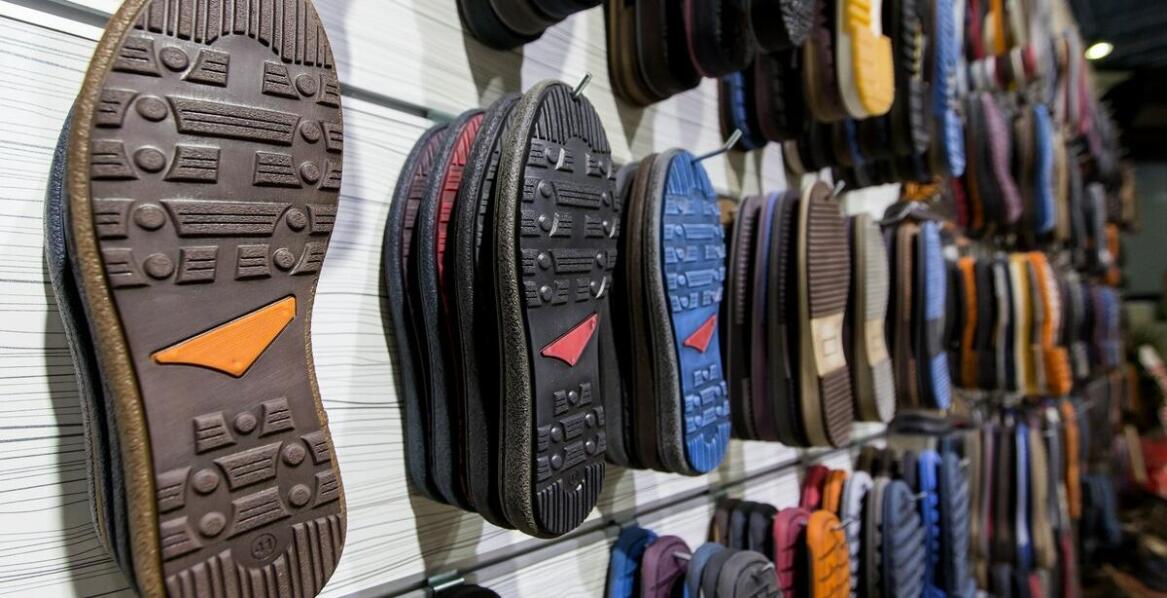 Jakie materiały wykorzystuje marka w swoich butach taktycznych?