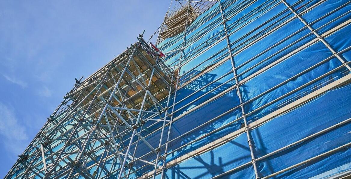 Zalety wynajmu rusztowań w Piasecznie dla małych i dużych inwestycji budowlanych