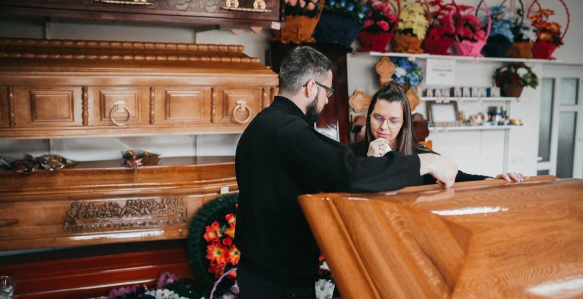 Usługi pogrzebowe a kultura i tradycja — jak zakłady dostosowują się do różnych obrz�ądków?