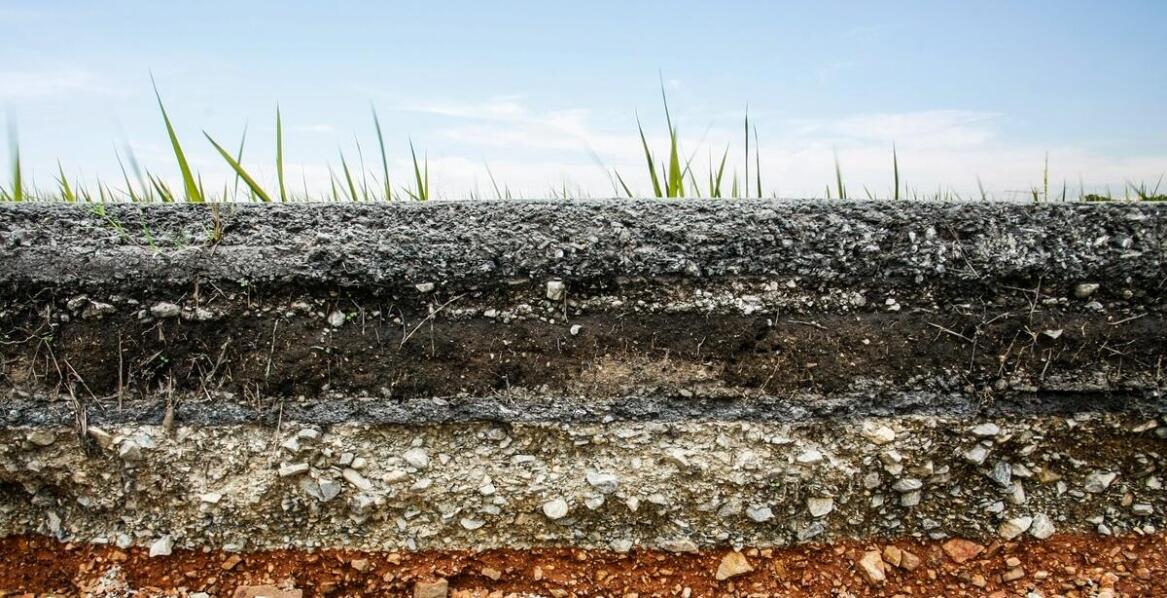 Jak technologia wspiera procesy remediacyjne w trudnych warunkach terenowych?