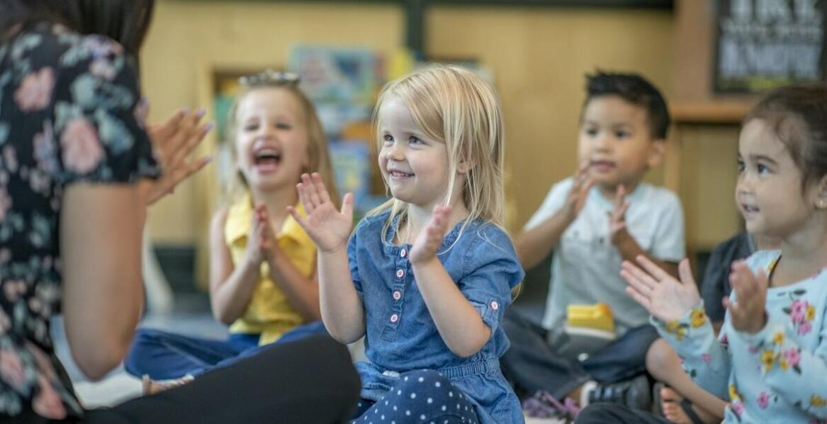 Różnorodność zajęć dodatkowych w przedszkolu: jak wpływa na rozwój dziecka?