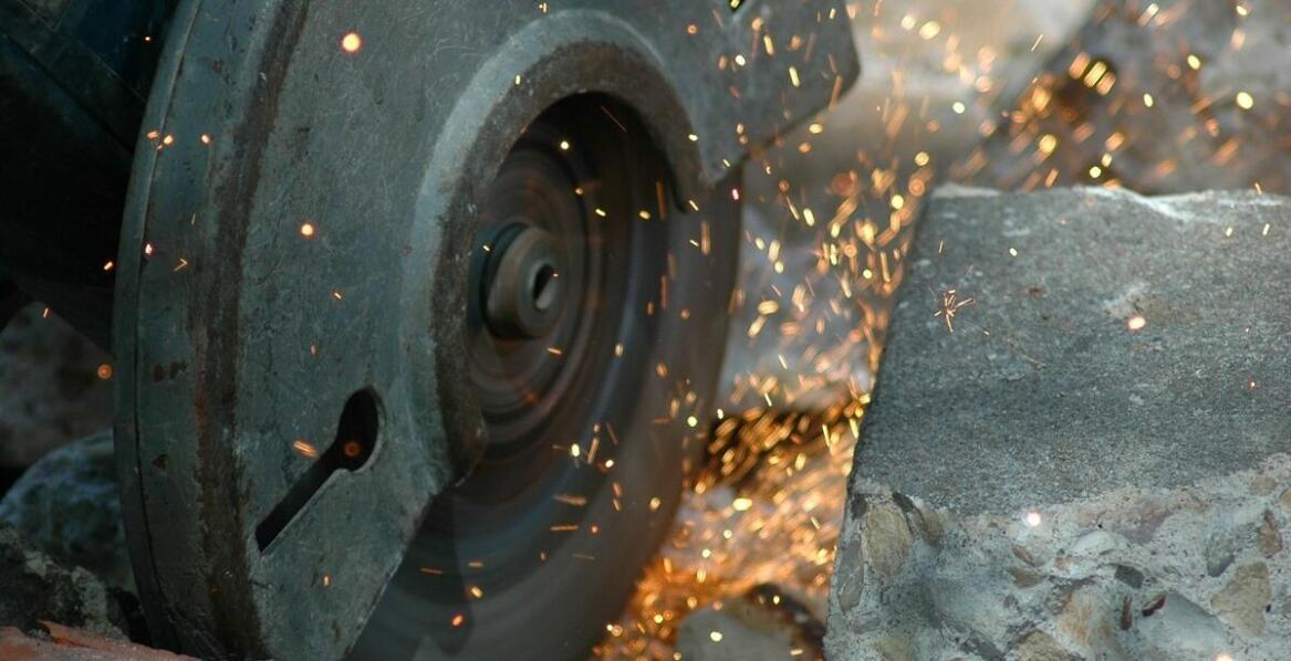 Wpływ jakości narzędzi na koszt wiercenia otworów w betonie