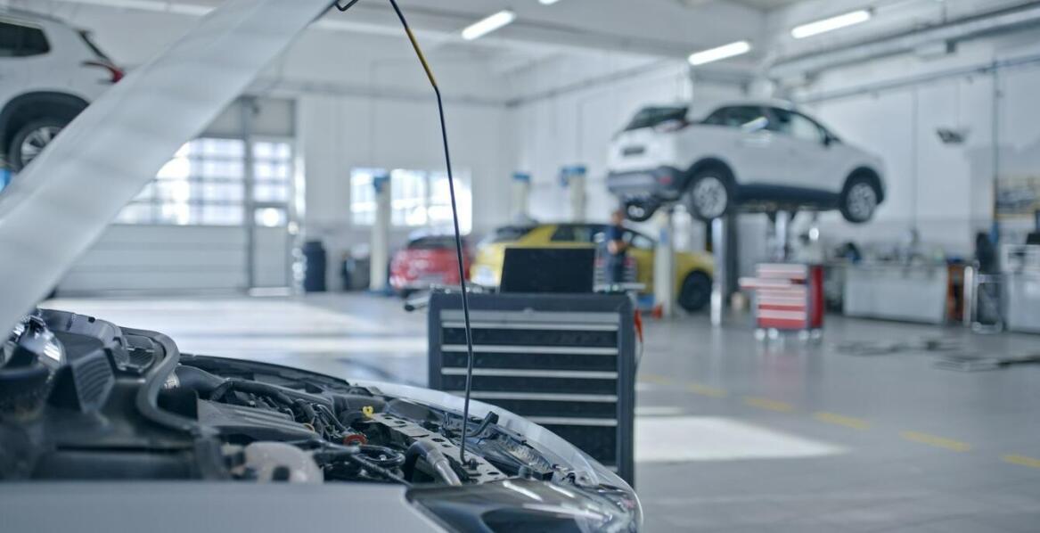 Jakie są kluczowe aspekty bezpieczeństwa przy użytkowaniu lawet aluminiowych?