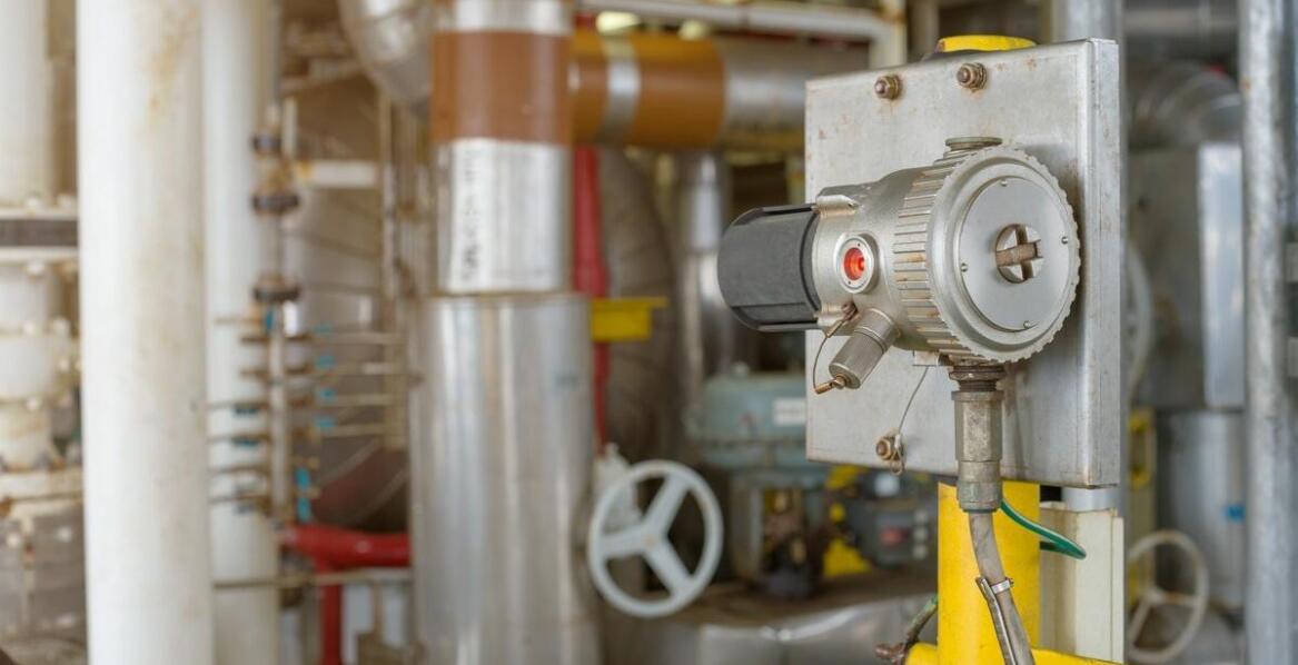 Jakie są zalety regeneracji armatury w kontekście ochrony środowiska?