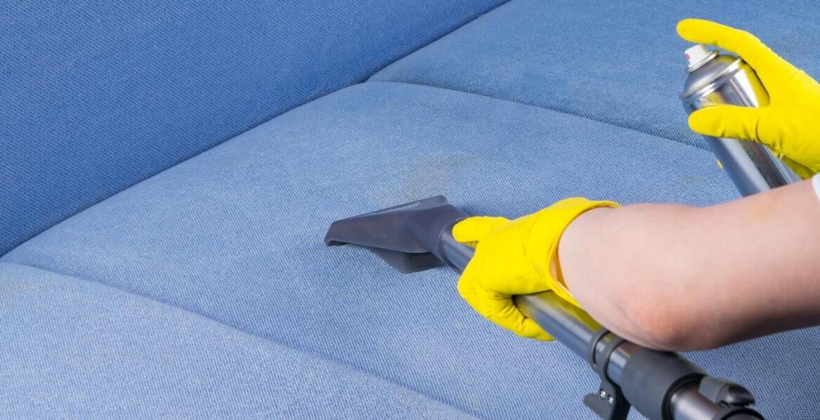 Jakie korzyści niesie ze sobą wykorzystanie nowoczesnych środków do prania tapicerki?