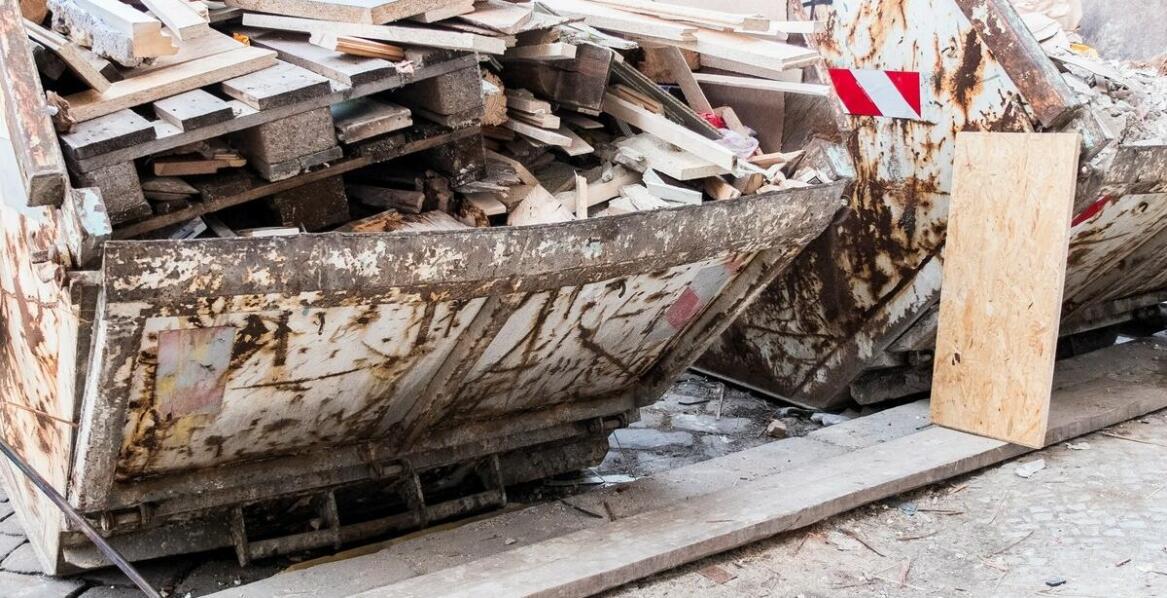 Wpływ wywozu gruzu na bezpieczeństwo i efektywność prac budowlanych