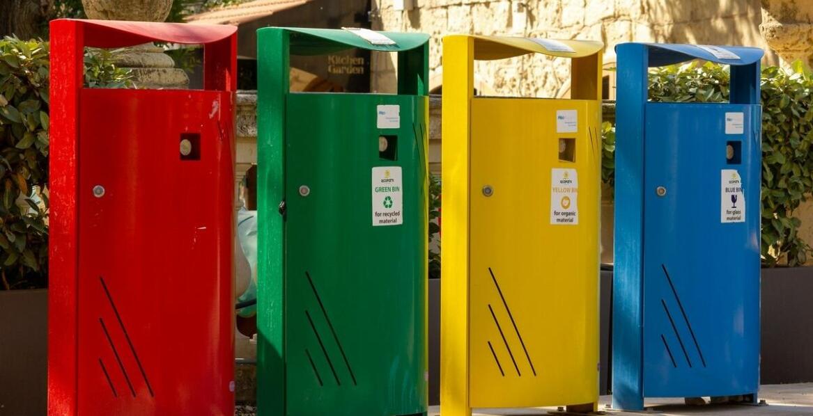 Zrównoważone praktyki w odbiorze odpadów niebezpiecznych w Mazowieckiem – co warto wiedzieć?