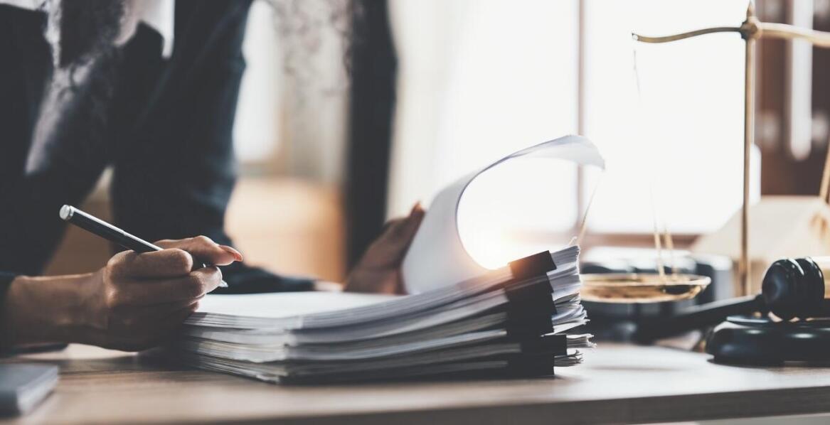 Co zrobić, gdy działania komornika są niezgodne z prawem?