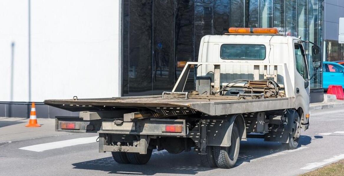 W jakich sytuacjach warto skorzystać z lawety w Białymstoku?