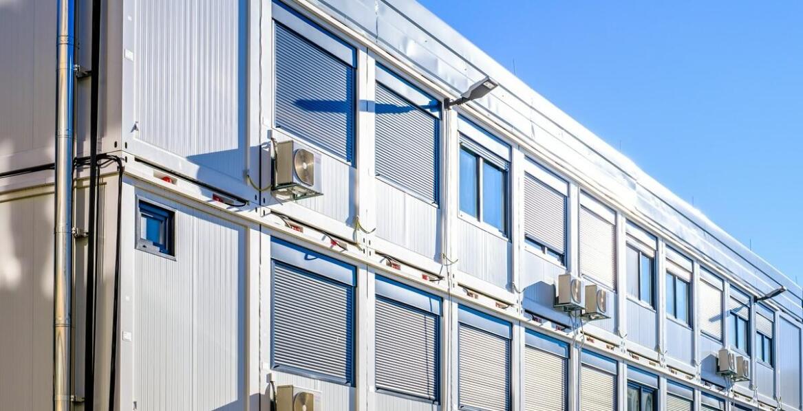 Najczęstsze problemy przy transporcie domków i jak ich unikać