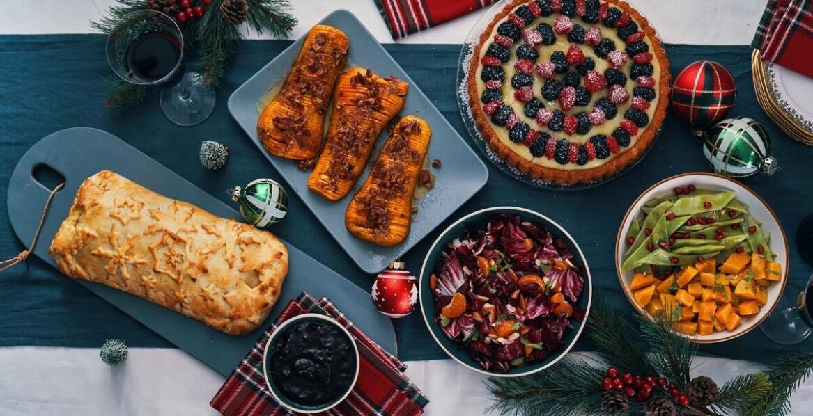 Świąteczne menu cateringowe: smaki, które podbiją serca gości