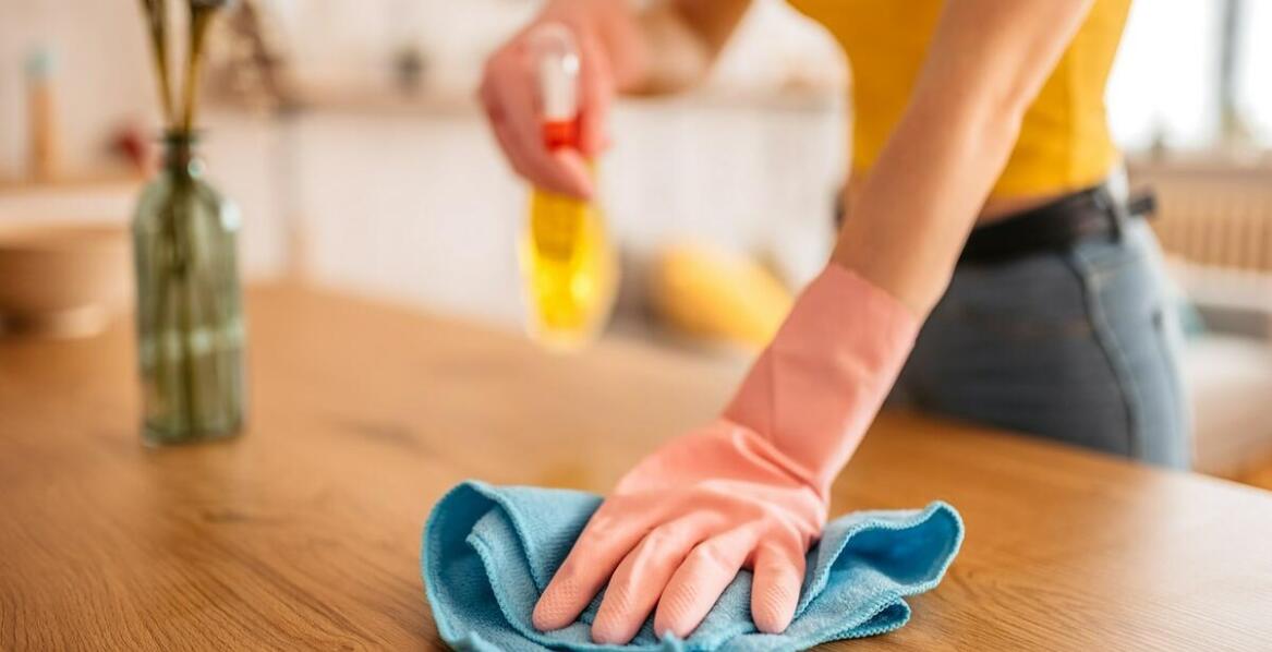 Opinie na temat długotrwałego efektu środków do czyszczenia zlewozmywaków granitowych