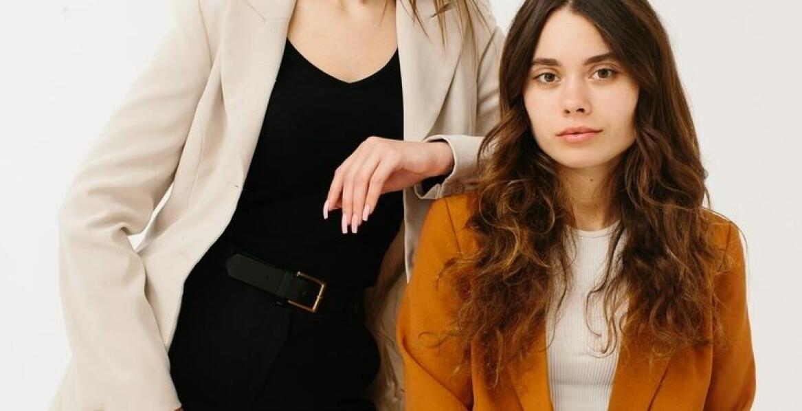 Najlepsze stylizacje biurowe