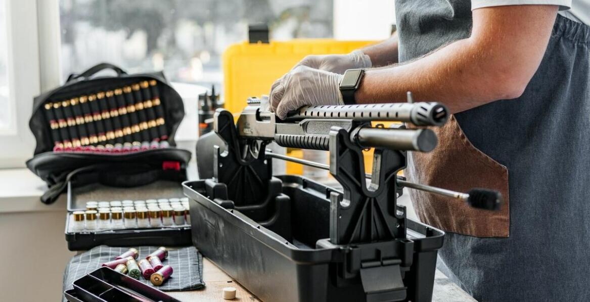 Naprawa mechanizmów w verticalach – jak uniknąć awarii?