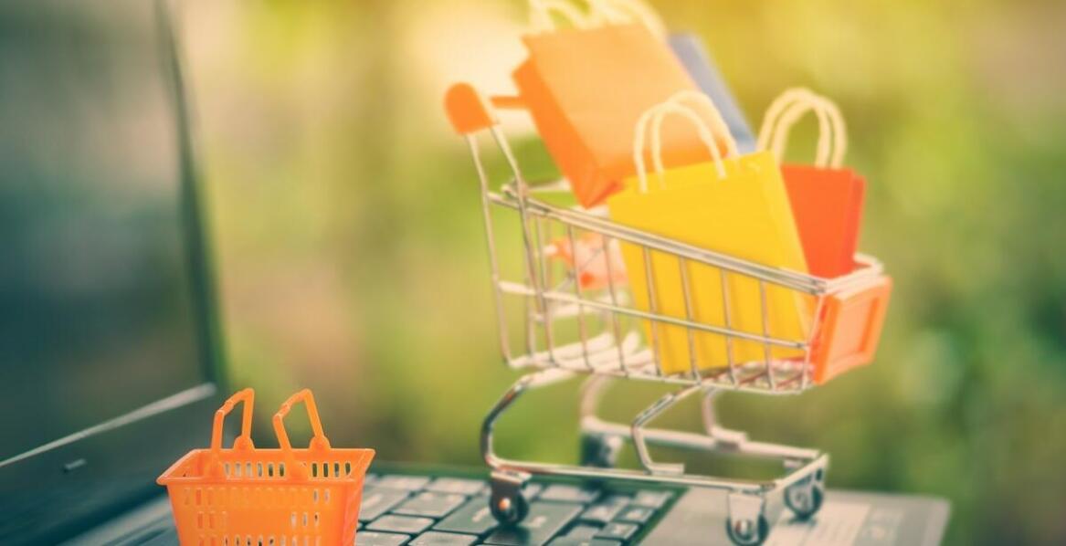 Materiały biurowe online a bezpieczeństwo danych – na co zwrócić uwagę?