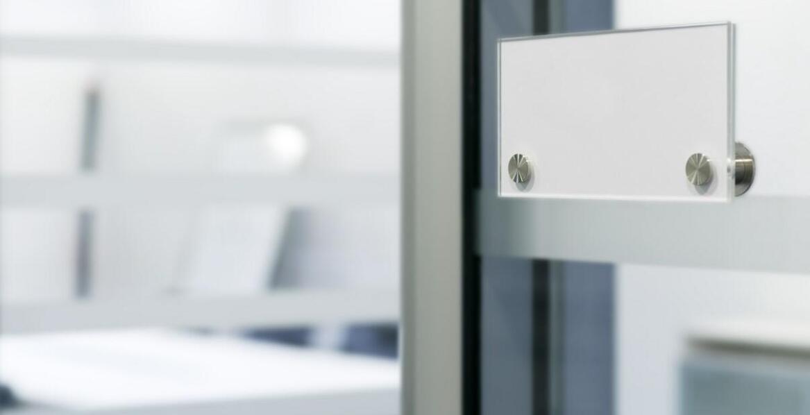 Jakie są zalety stosowania kurtyn powietrznych w obiektach handlowych?