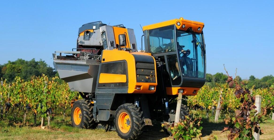 Co waży 10 ton? Przykłady maszyn i konstrukcji w przemyśle ciężkim