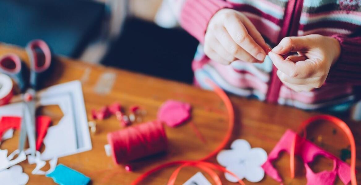 Łapacze snów na szydełku jako idealny prezent – co warto wiedzieć przed zakupem?