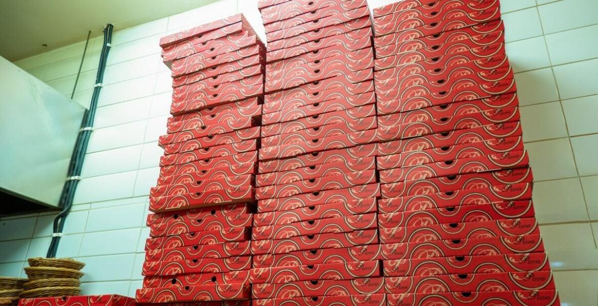Pizza w klimatycznej atmosferze: dlaczego warto odwiedzić naszą restaurację?