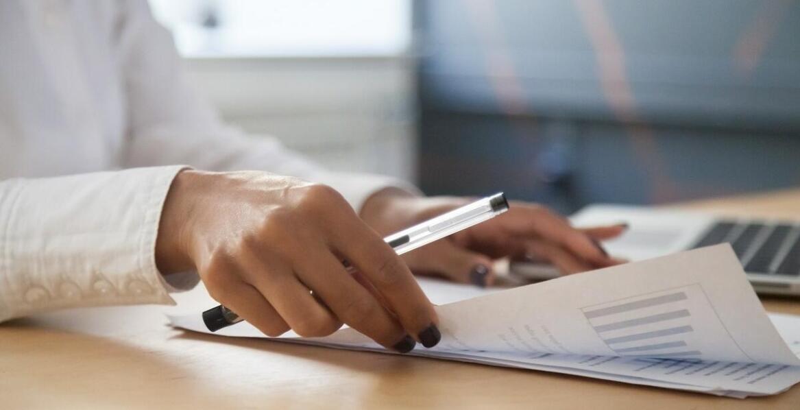 Jakie kroki podjąć, aby legalnie wypowiedzieć umowę najmu?