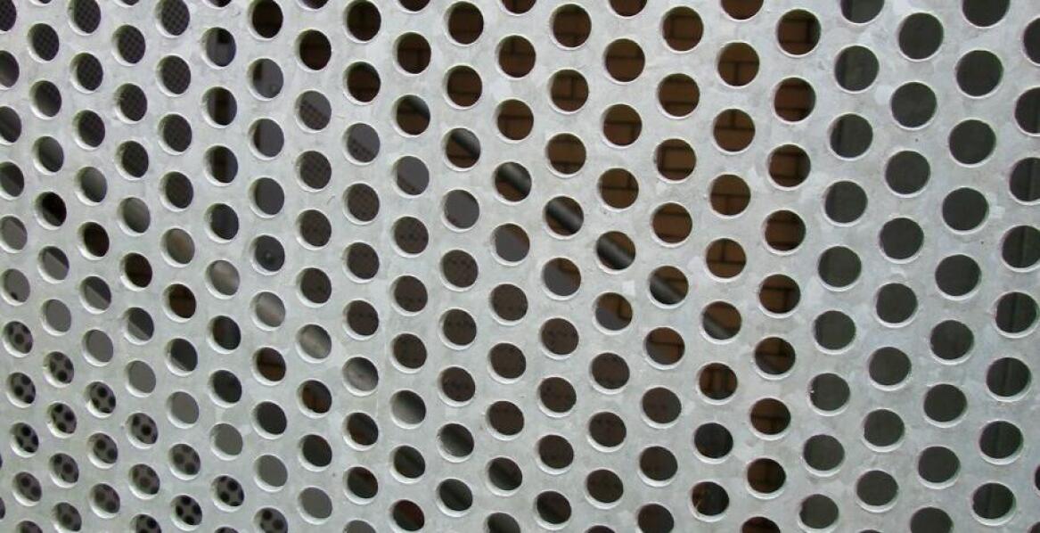 Blacha perforowana jako element współczesnych projektów krajobrazowych