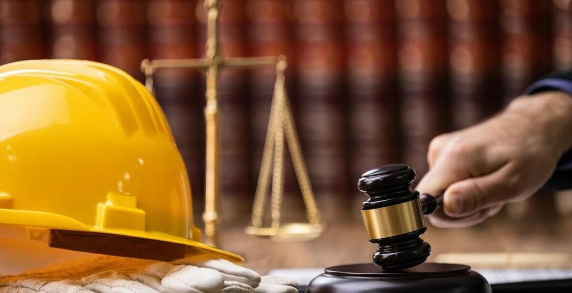 Jak adwokat może wesprzeć pracodawców w zrozumieniu przepisów prawa pracy?