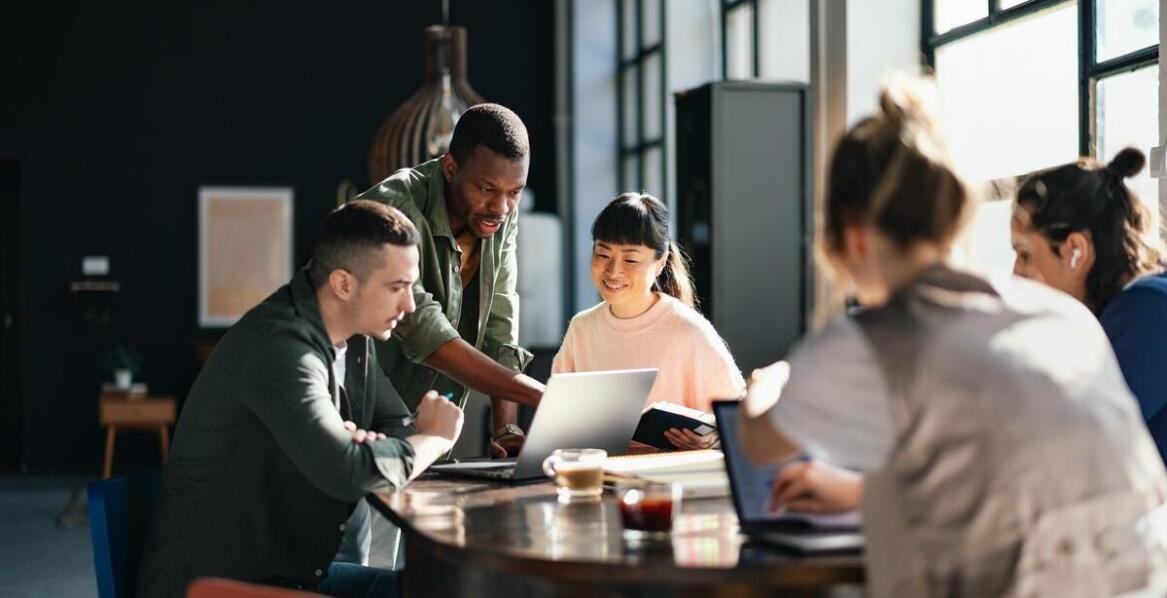 Jakie udogodnienia czekają na pracowników zatrudnionych legalnie we Francji?