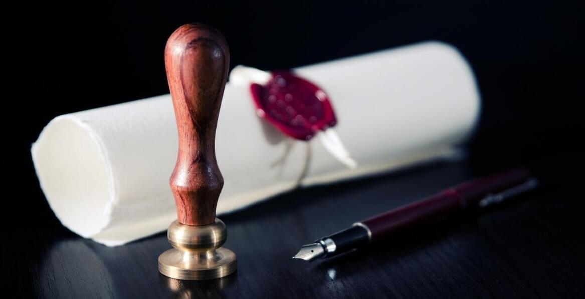 Luksusowe pióra wieczne a prestiż – jak wybrać idealny model do biura?