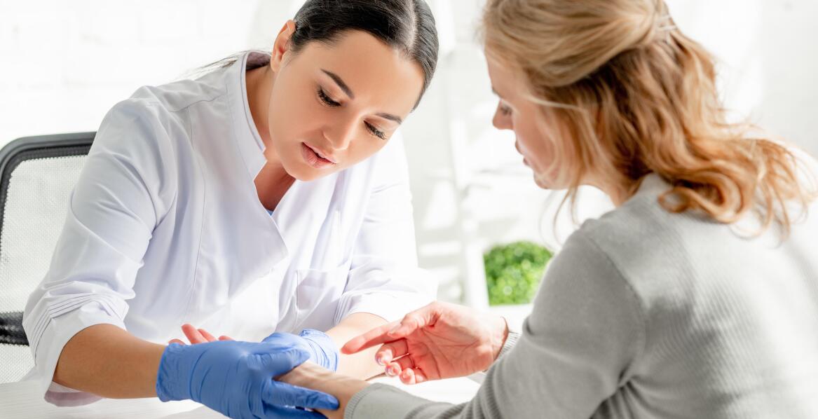 Prywatny dermatolog w Łodzi – jak szybko można umówić wizytę?