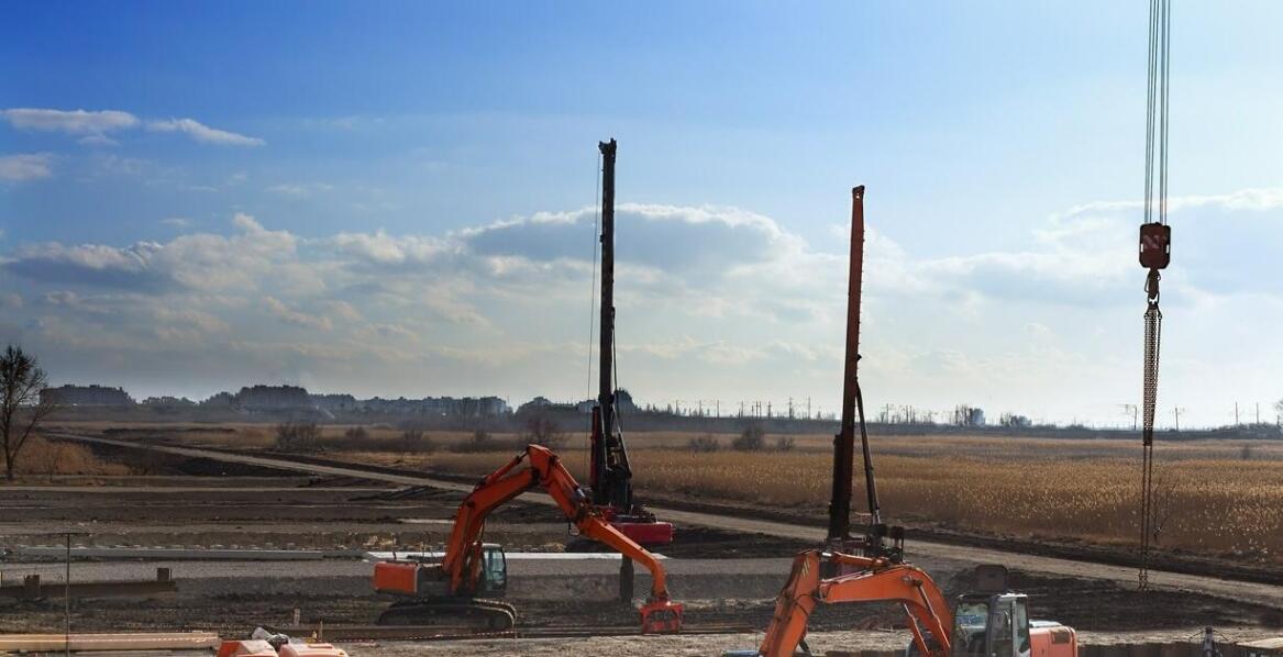 Dlaczego warto wybrać płyty drogowe do projektów infrastrukturalnych?