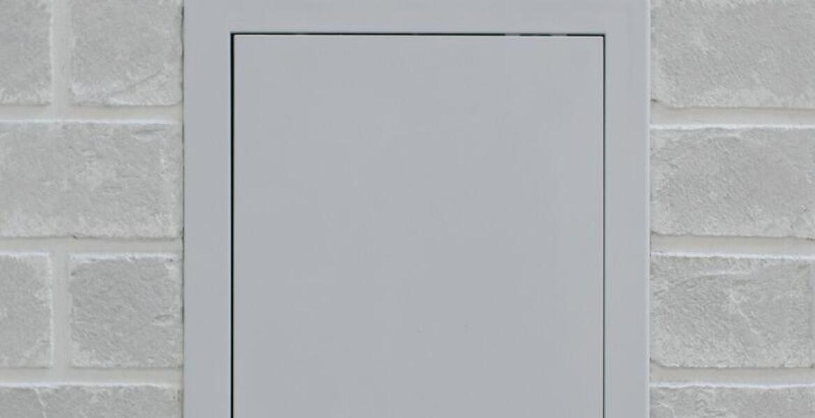 Jak dopasować drzwiczki rewizyjne do zabudowy do indywidualnych wymagań klienta?