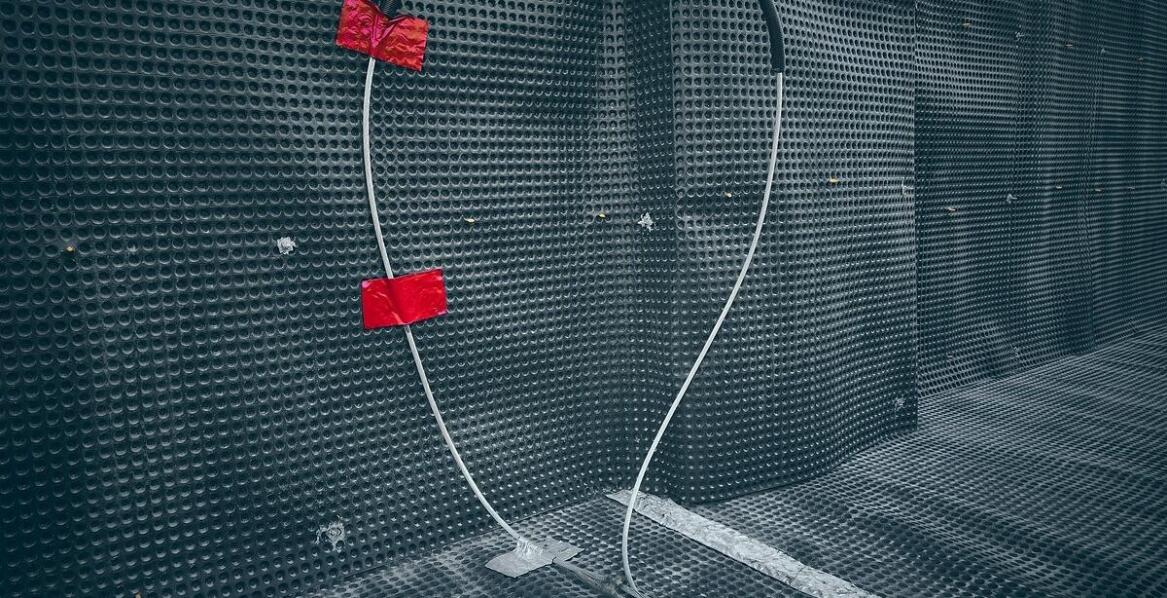 Zastosowanie hydroizolacji w budownictwie mieszkaniowym i przemysłowym