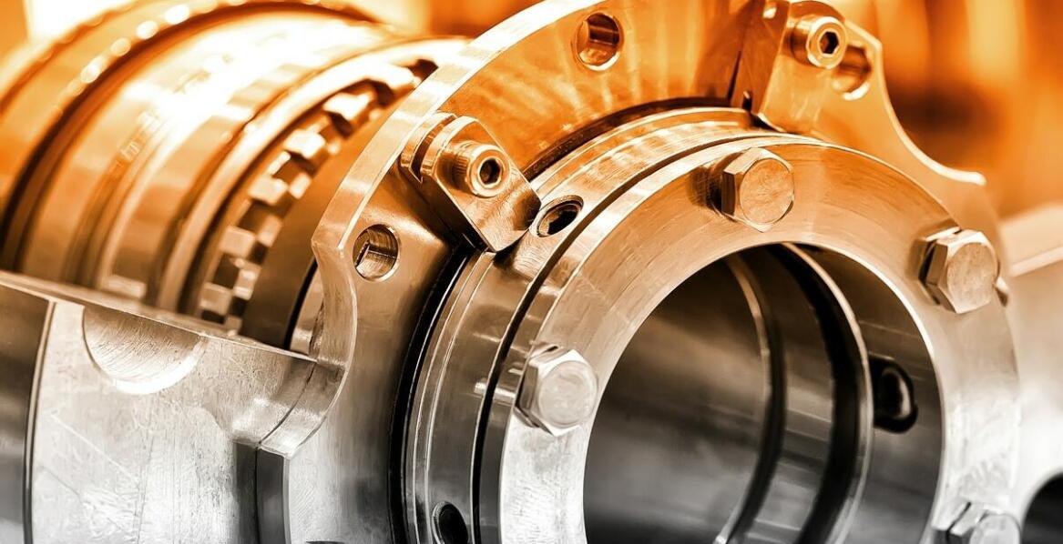 Jakie są kluczowe cechy olejów obróbkowych oferowanych przez hurtownię?