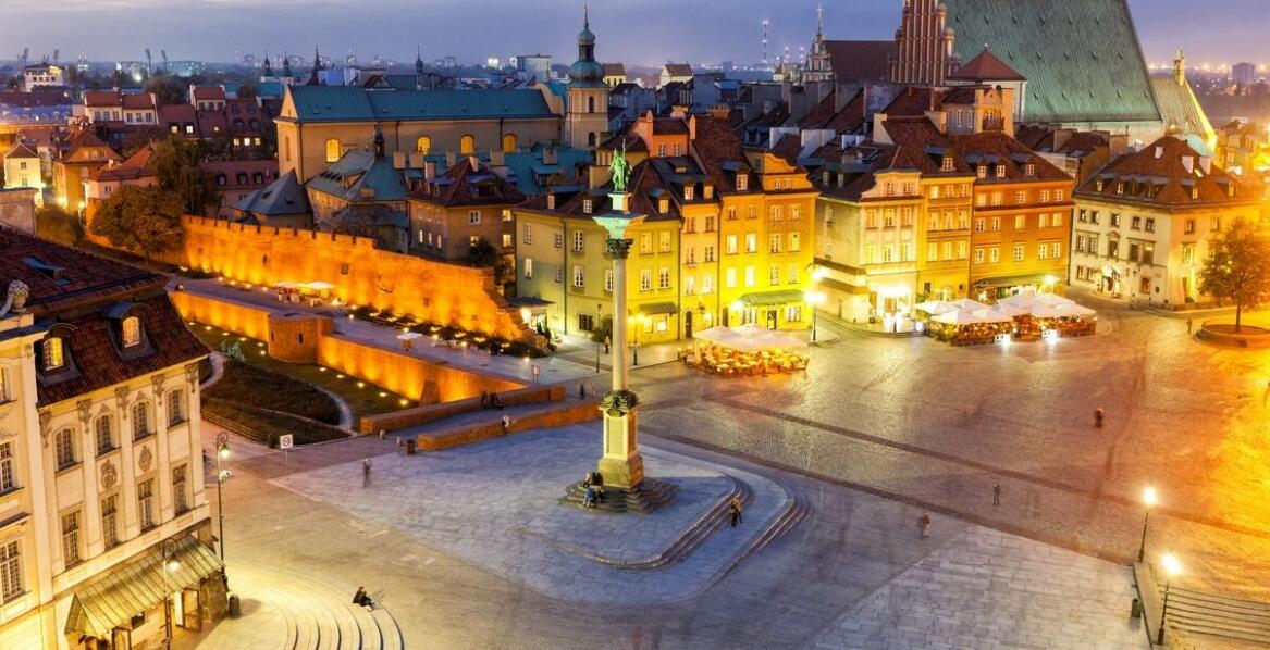 Jak hostel w Warszawie Praga zapewnia komfortowy pobyt dla podróżujących solo?