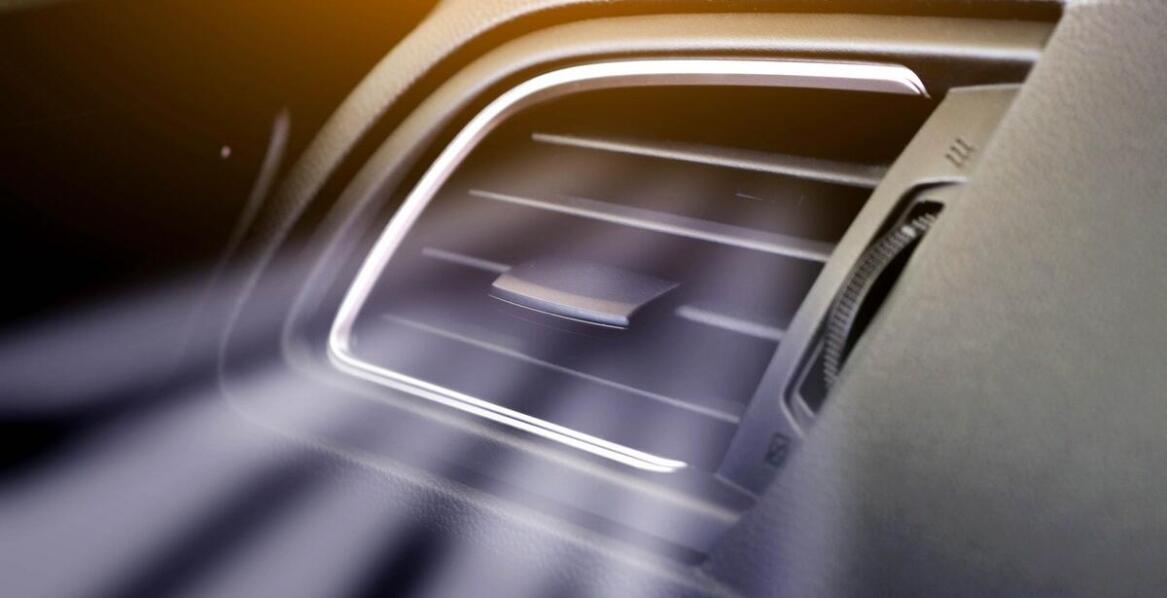 Zapachy samochodowe z logo – jak wybrać odpowiedni dla swojej floty?