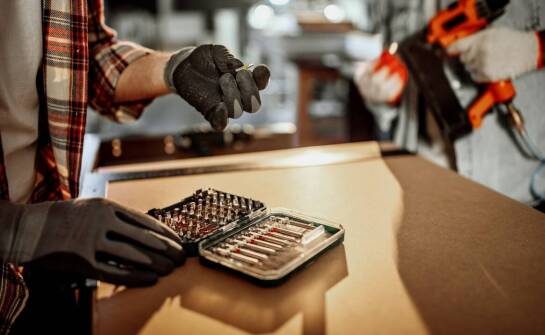 Rola serwisowania i konserwacji w utrzymaniu sprawności dwupaletowych centrów