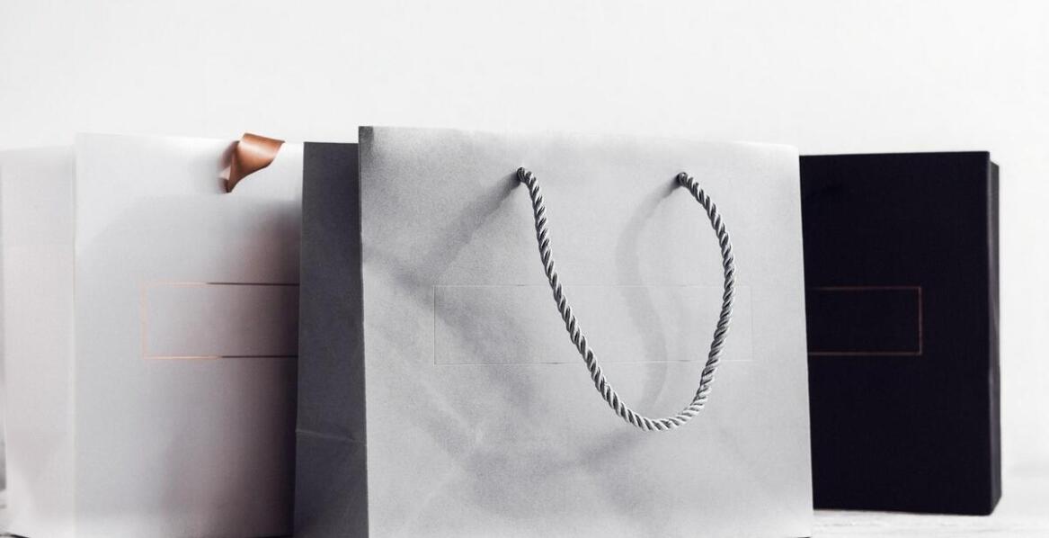 Przyszłość nadruków na torbach w kontekście zrównoważonego rozwoju branży gastronomicznej