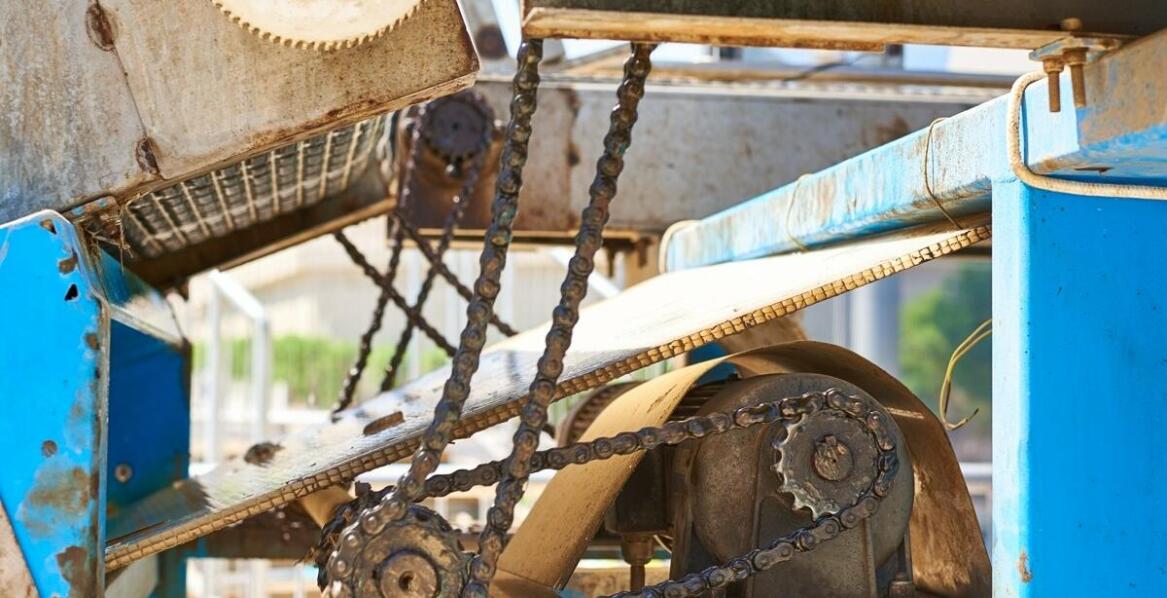 Kluczowe korzyści z użycia taśm przenośnikowych transportowych w górnictwie i przemyśle ciężkim