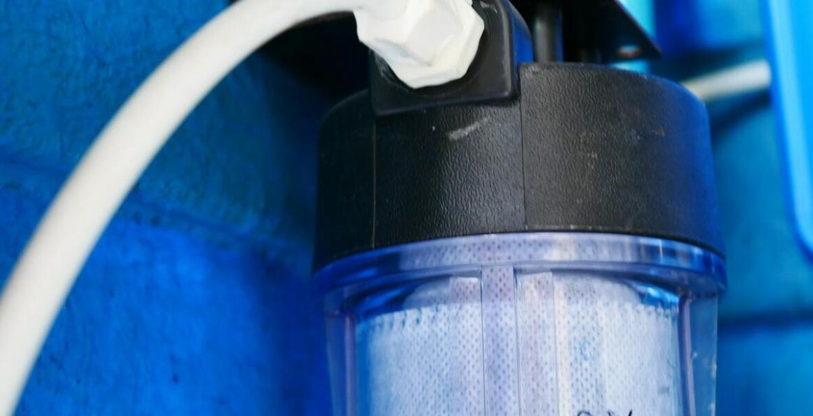 Jak wybrać odpowiednie wkłady filtracyjne do akwarium morskiego?