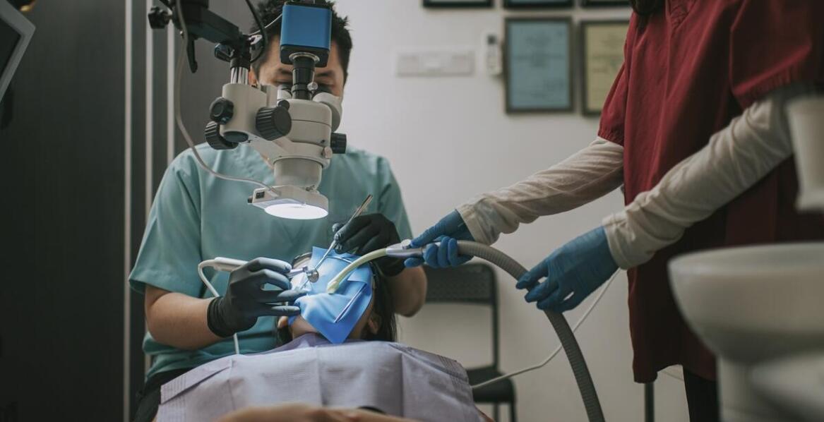 Jakie są zasady rejestracji na wizytę u stomatologa 24h?