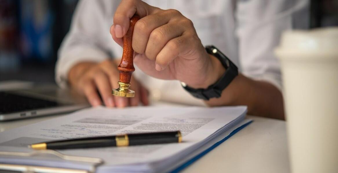 Jakie są kluczowe wyzwania w prawie administracyjnym dla przedsiębiorców?