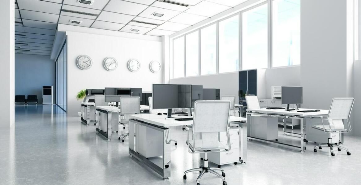 Dlaczego warto inwestować w profesjonalne pranie wykładzin w miejscach pracy?