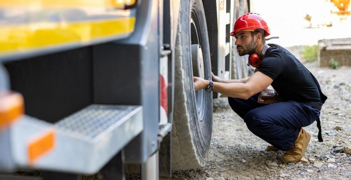 Rola inspekcji i kontroli w transporcie towarów niebezpiecznych
