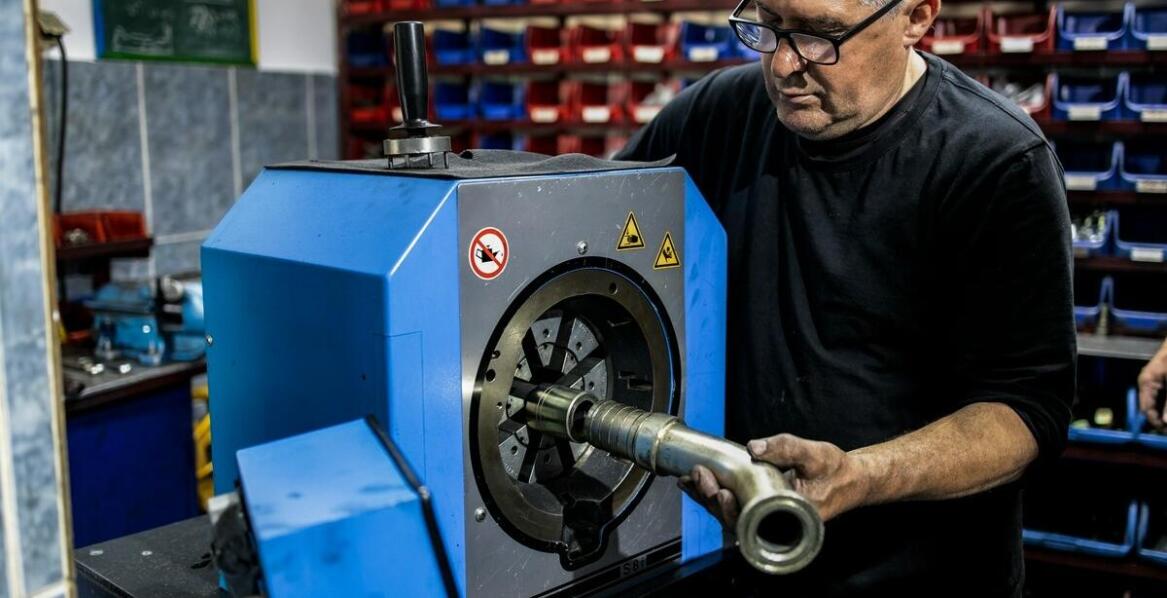 Jakie są najnowsze technologie w zakuwaniu przewodów hydraulicznych?