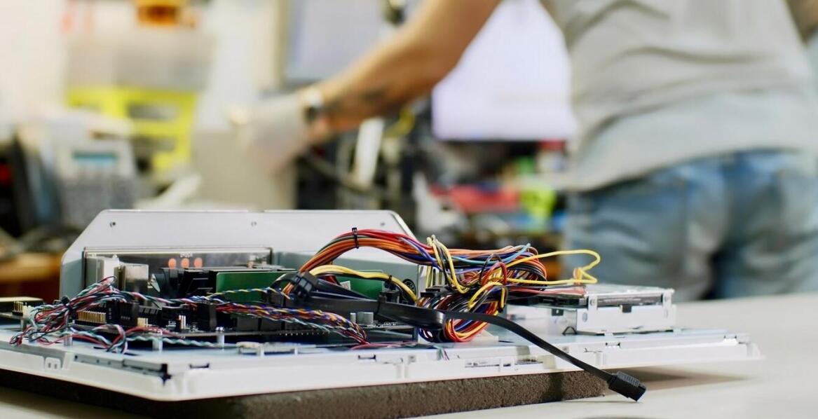 Jakie technologie wspierają efektywny odbiór elektrośmieci?