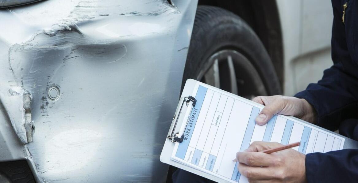 Wypadek drogowy co robić: jak uzyskać bezpłatne auto zastępcze