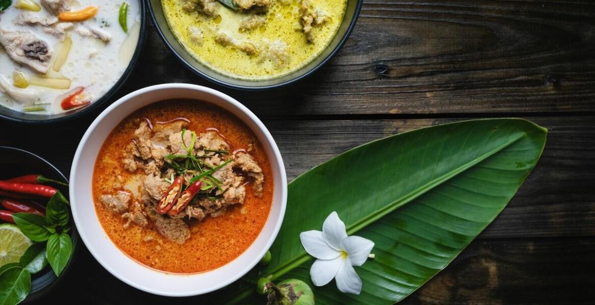Jakie są najpopularniejsze tajskie dania w naszym menu?