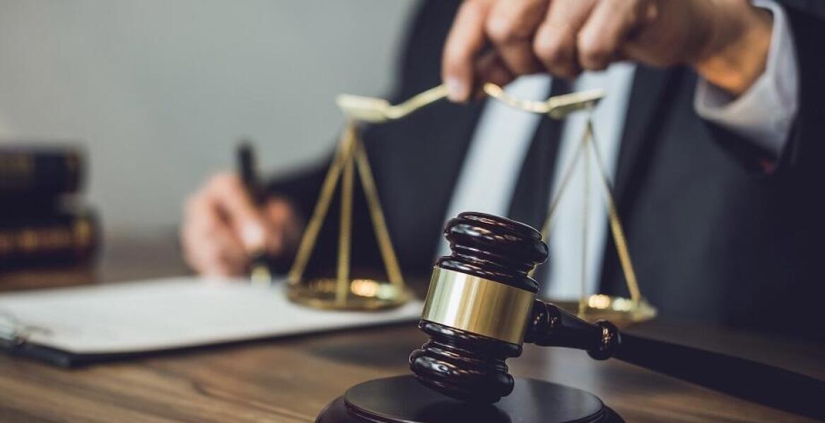 Radca prawny w sektorze publicznym: jakie usługi oferuje?